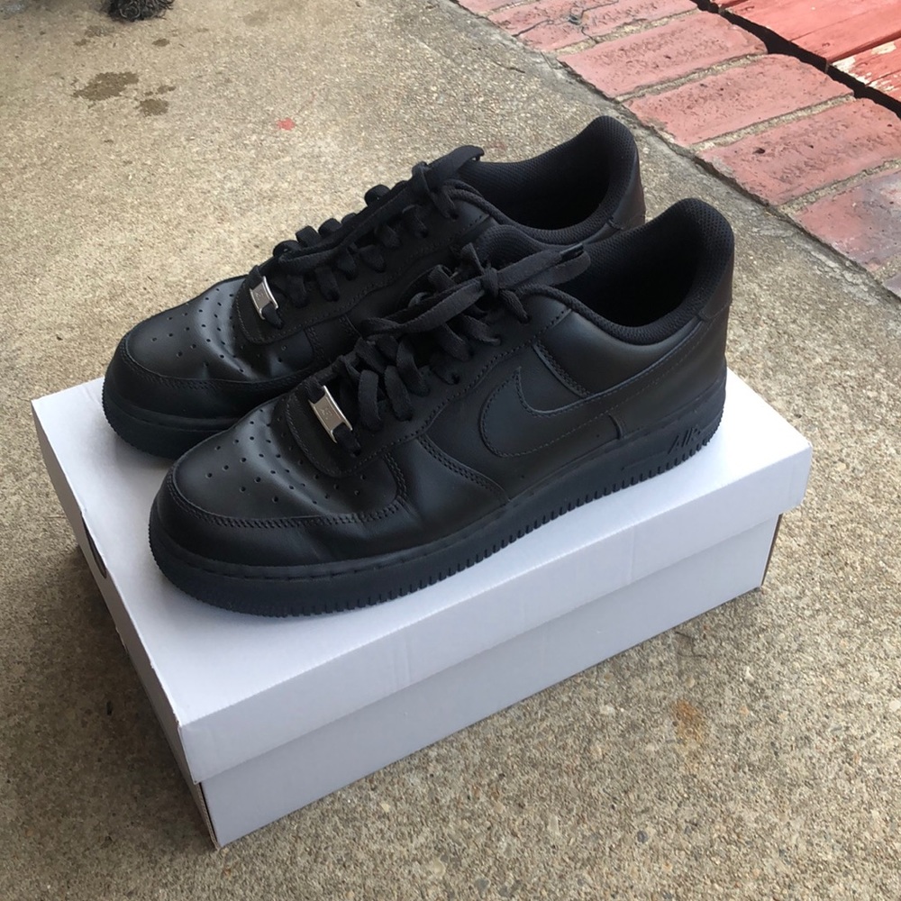 Nike Black Air Force 1s ‘07